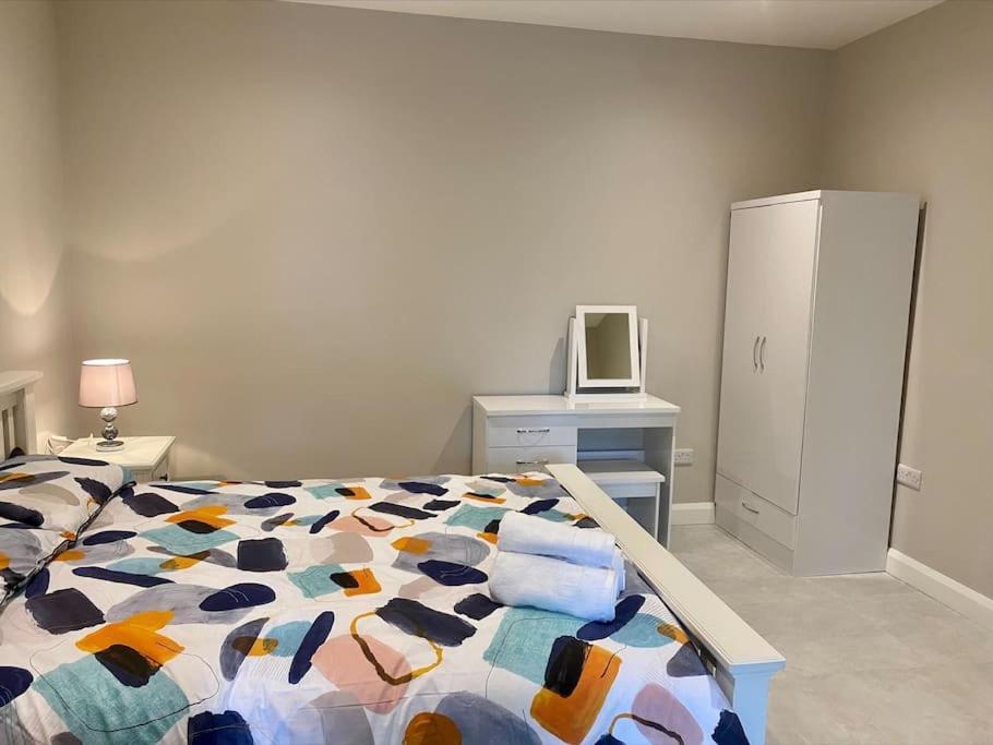 Erne Getaway No.7 Brand New 1 Bed Apartment 에니스킬런 외부 사진